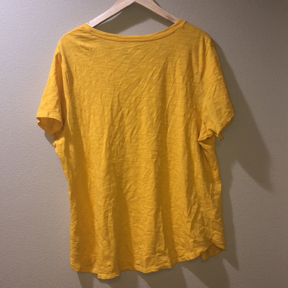 OLD NAVY• Everywear Crew T-Shirt - Picture 2 of 3